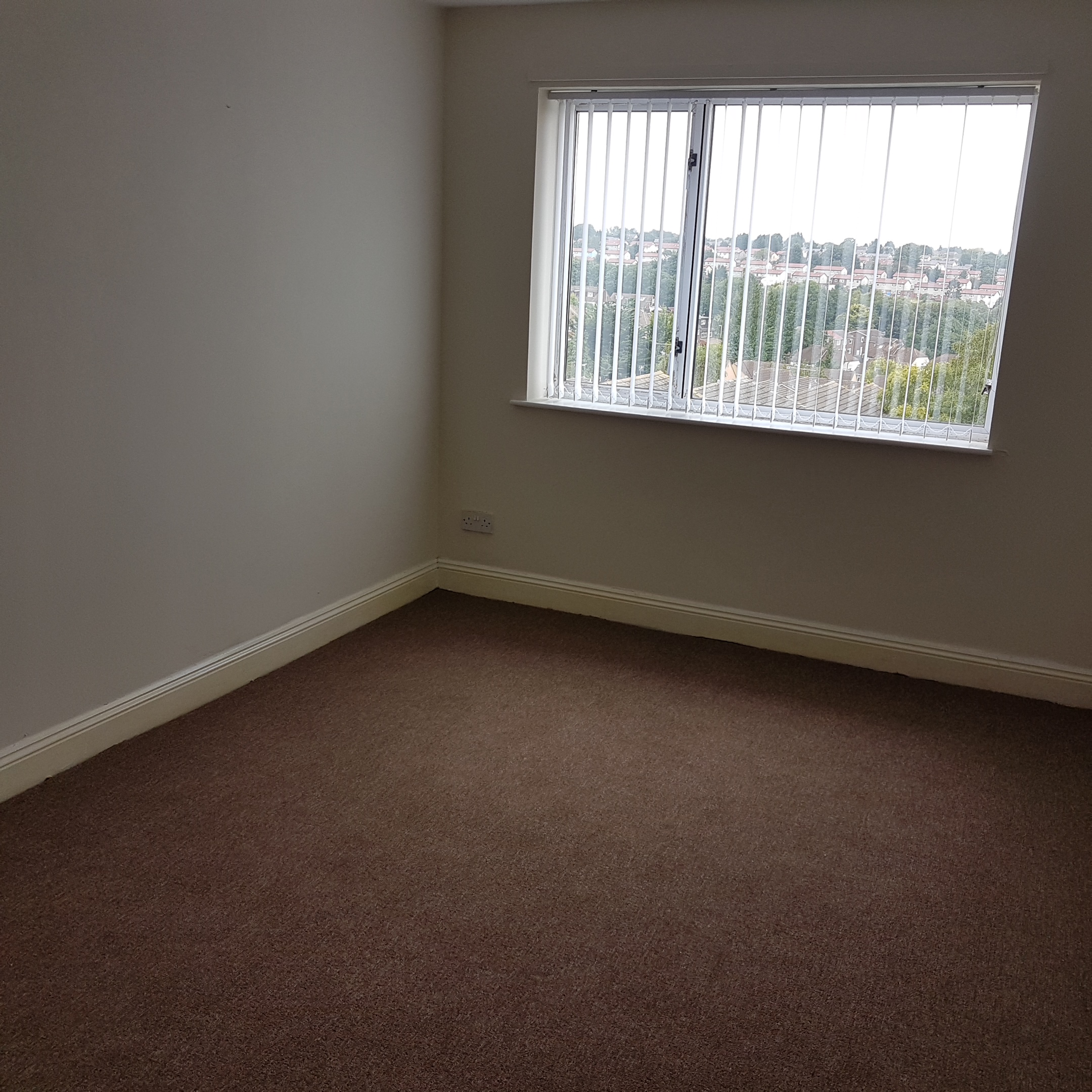 Room To Let From Â£300 PCM